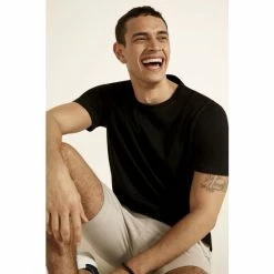 Moss Bros Moss Black Crew Neck T-Shirt -Moss Bros shop unnamed file 1763