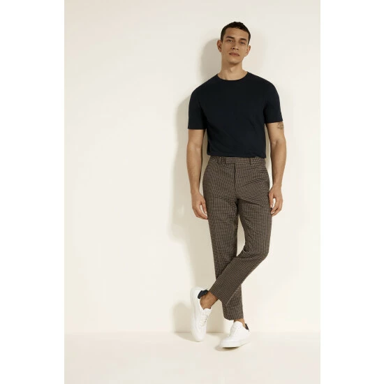 Moss Bros Moss Navy Crew Neck T-Shirt 2 Moss Bros Moss Navy Crew Neck T-Shirt - Image 2