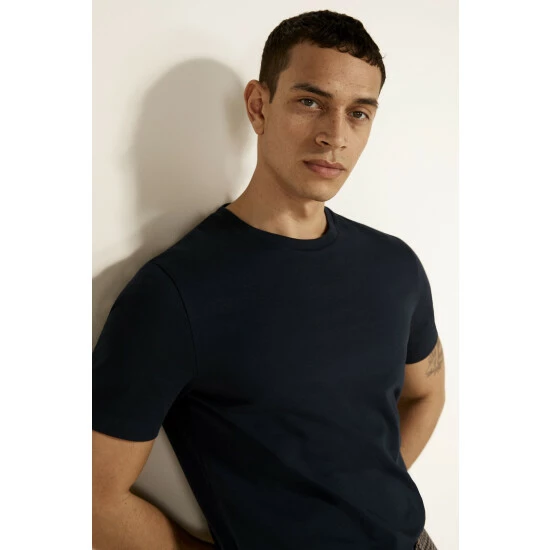 Moss Bros Moss Navy Crew Neck T-Shirt 4 Moss Bros Moss Navy Crew Neck T-Shirt - Image 4