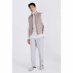 Moss Bros Natural Nylon Gilet -Moss Bros shop unnamed file 1969