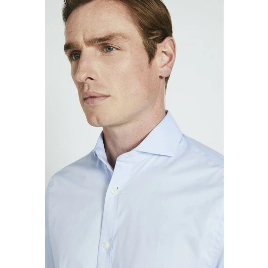 Moss Bros Tailored Fit Sky Blue Twill Stretch Shirt 2 Moss Bros Tailored Fit Sky Blue Twill Stretch Shirt - Image 2