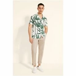 Moss Bros Moss Green Slim Fit Bamboo Print Short Sleeve Shirt -Moss Bros shop unnamed file 425