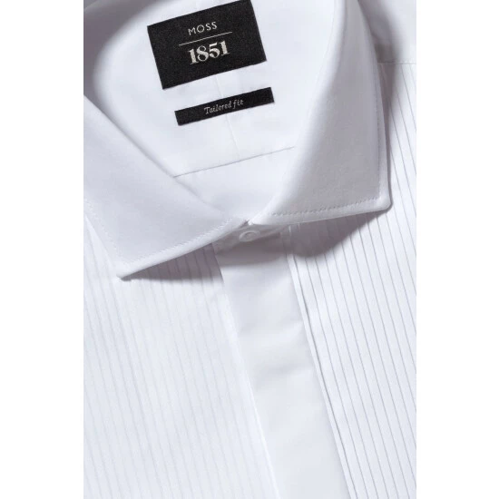 Moss Bros White Tailored Fit Pleated Dress Shirt 2 Moss Bros White Tailored Fit Pleated Dress Shirt - Image 2