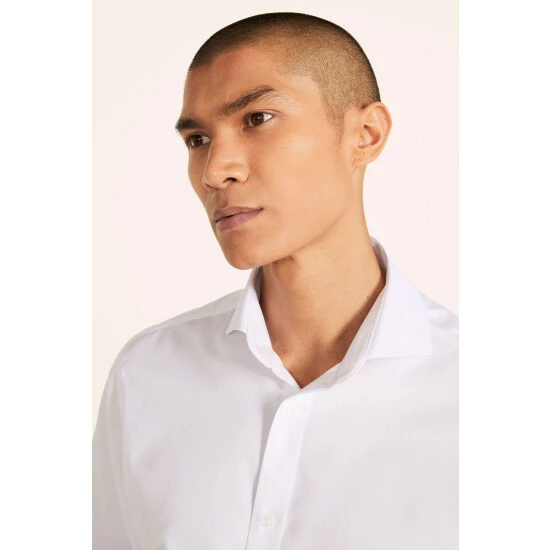 Moss Bros White Tailored Fit White Double Cuff Non-Iron Twill Shirt 2 Moss Bros White Tailored Fit White Double Cuff Non-Iron Twill Shirt - Image 2