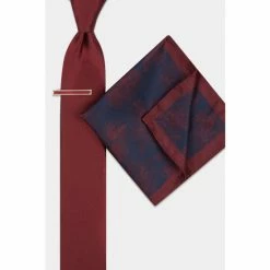Moss Bros Moss Wine Floral Tie, Pocket Square And Tie Bar Set
